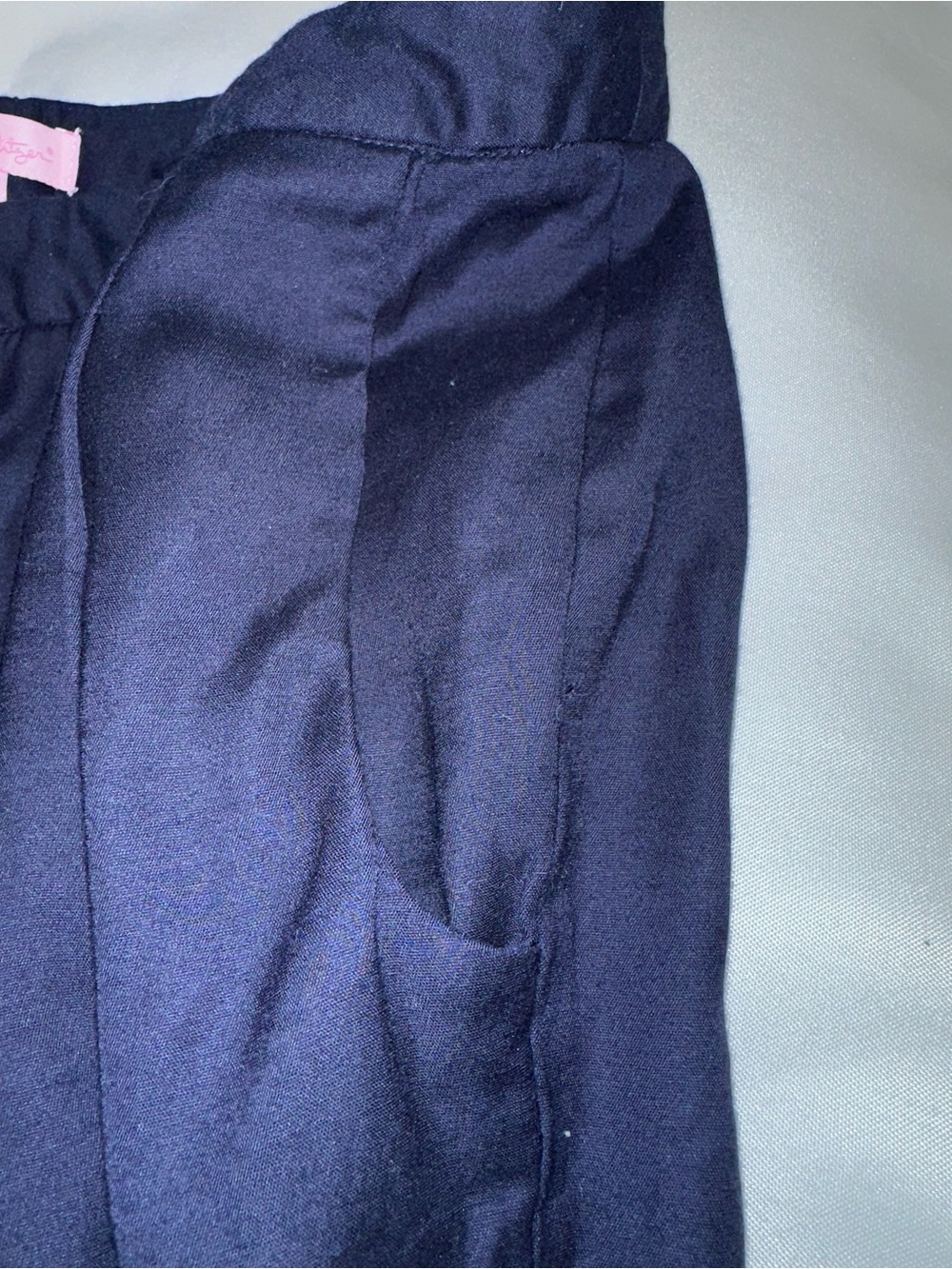 Lilly Pulitzer ladies navy blue Pants size 6 pleated cropped with pockets - Picture 6 of 10